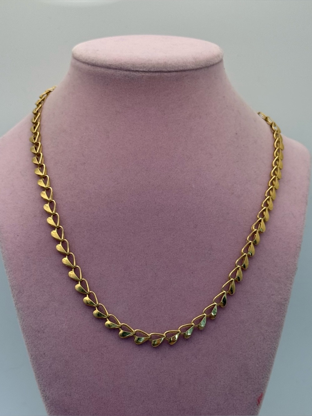 Vintage Gold tone Heart Link Necklace - Women Jewelry